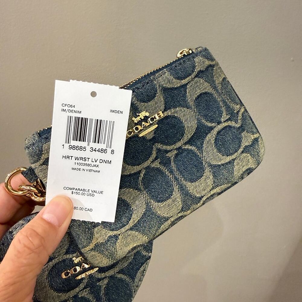 New‼️Coach Wristlet And Heart Pouch Cotton Denim CFO64 Gold/Denim - Picture 5 of 5
